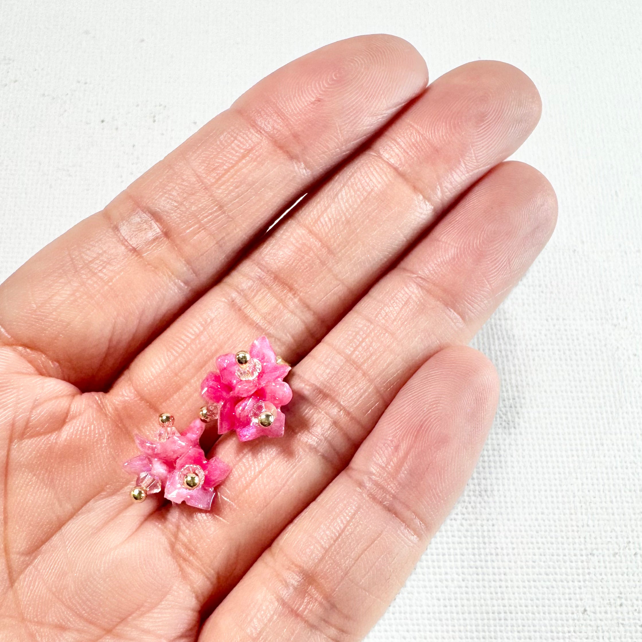 Tiny Pop Earrings - Strawberry Milk -