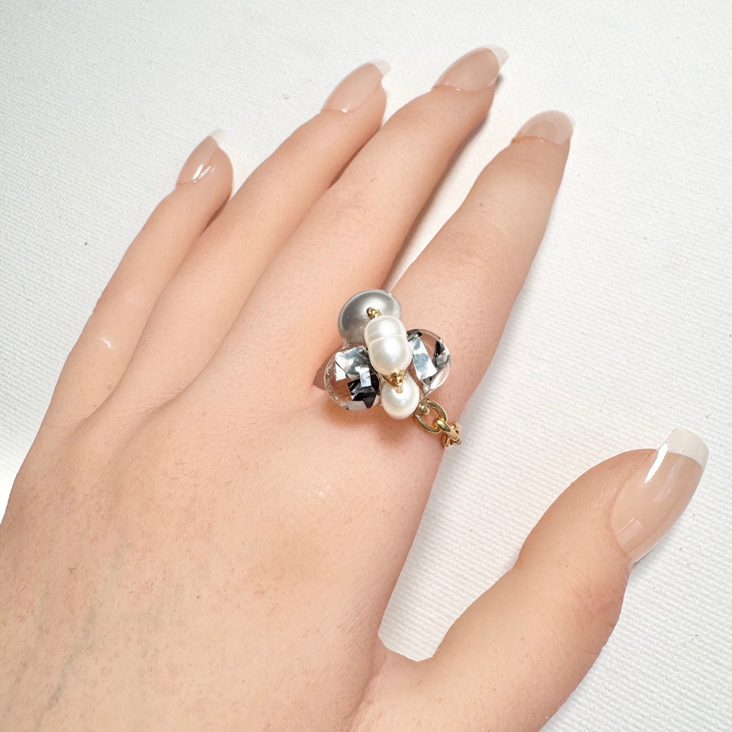 Bee Divine Ring - Midnight Bee -