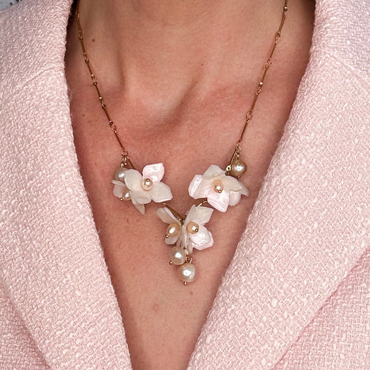 Lilac Fantasy Necklace - Ivory Dream -