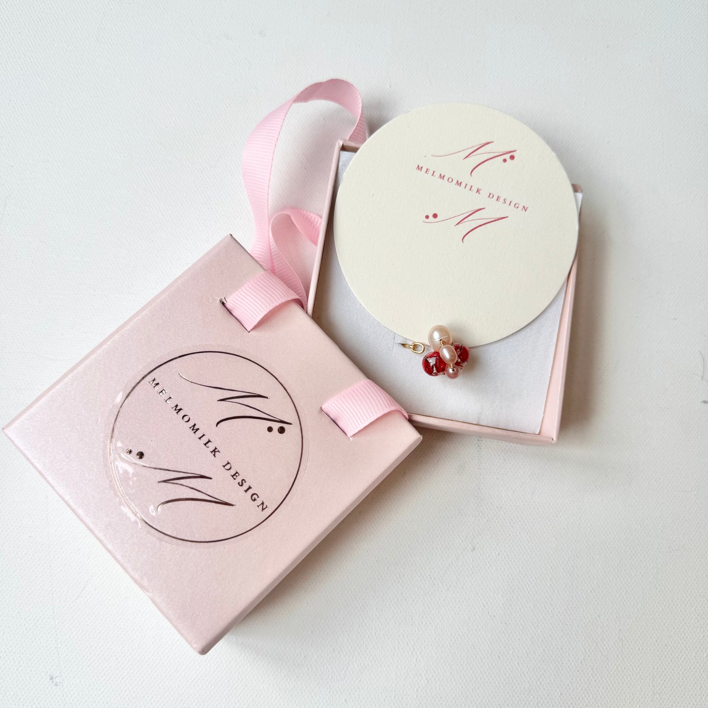 Bee Divine Ring - Ruby Bee -