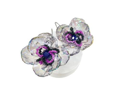 Hand beaded earrings - flower purple -