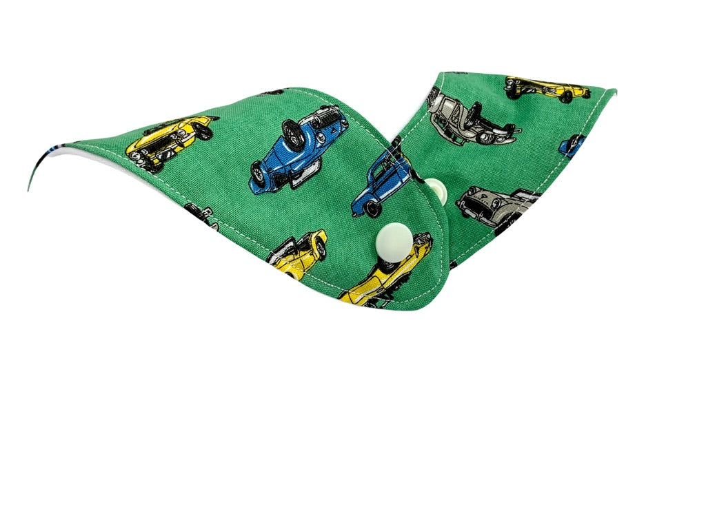 Baby bib -Retro car-