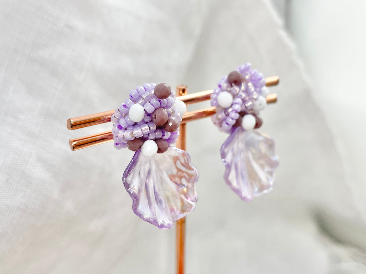 Hand beaded earrings - coral leaf -