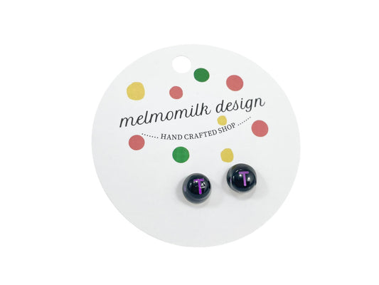 Candy teen Alphabet Studs earrings - T