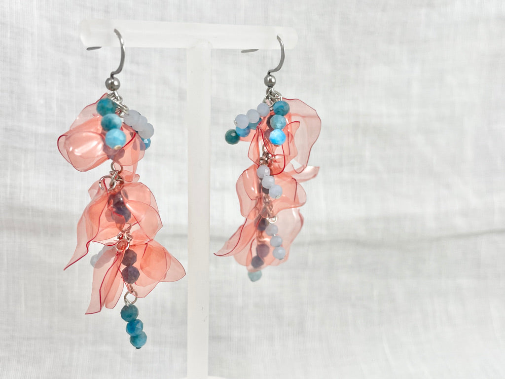 upcycled-plastic-earrings-apatite-sustainable-fashion-recycled-jewelry-unique-gift-idea