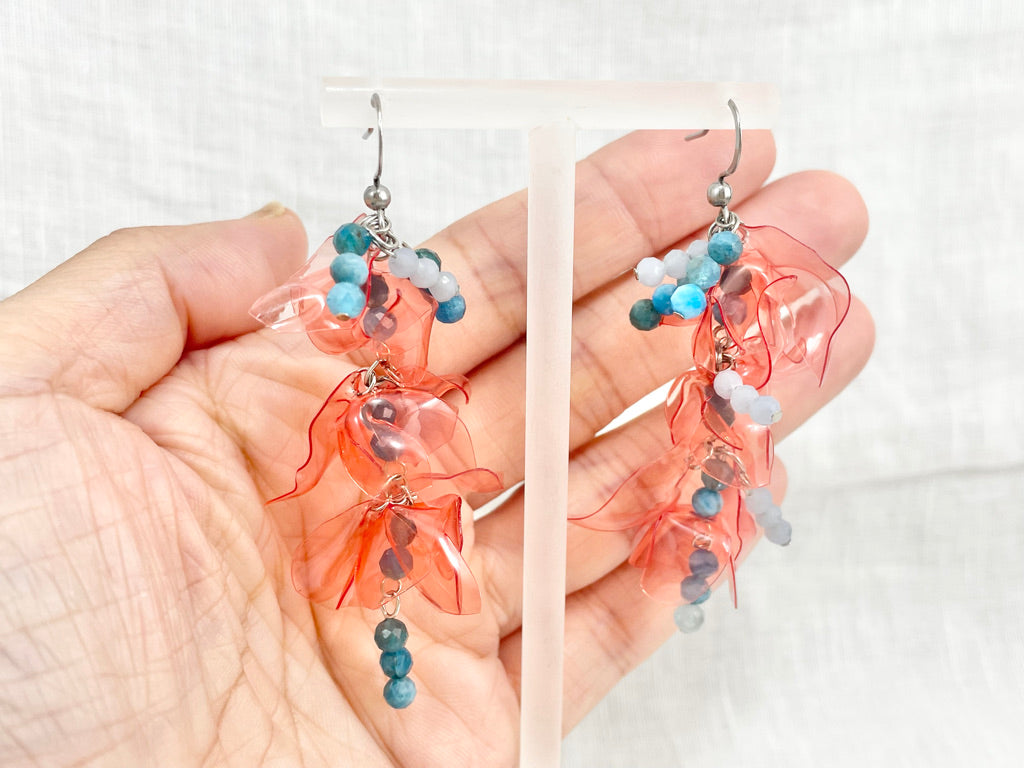 upcycled-plastic-earrings-apatite-sustainable-fashion-recycled-jewelry-unique-gift-idea