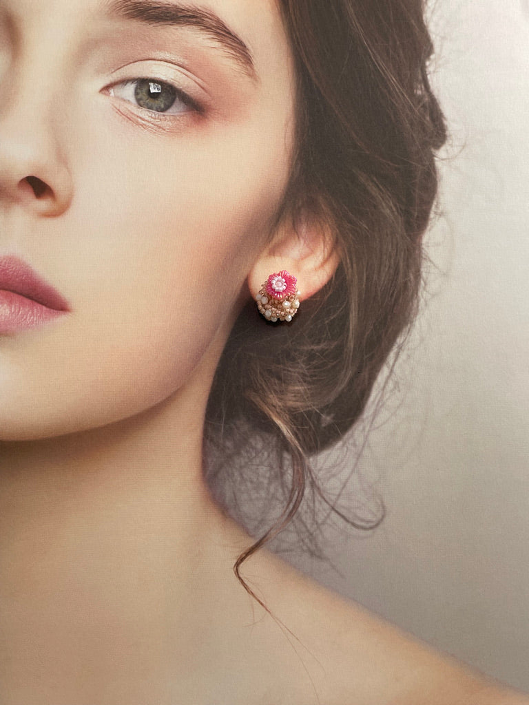 Hand beaded earrings - polka dots -