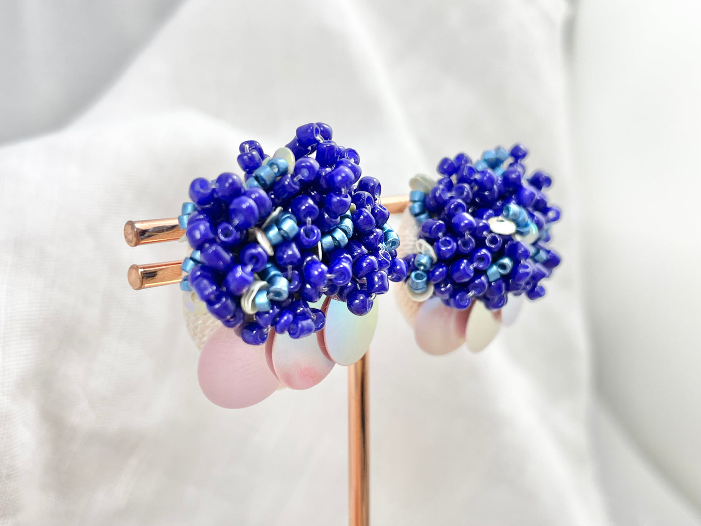 Hand beaded earrings -sugar-