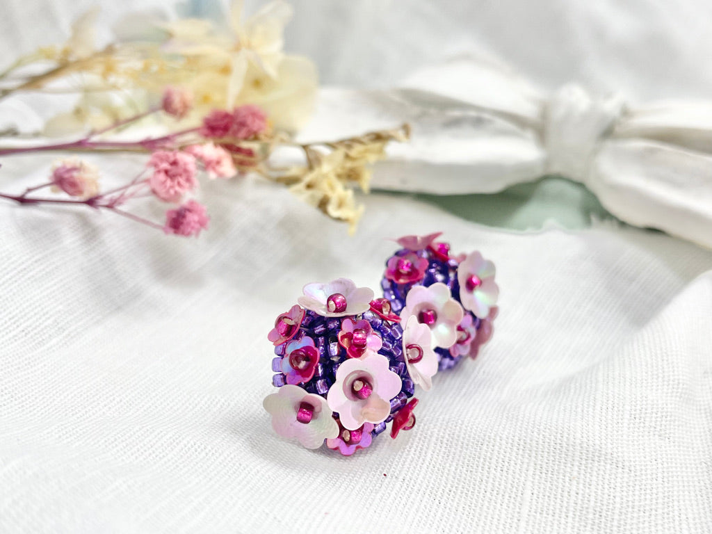 Hand beaded earrings -bouquet  flowers -