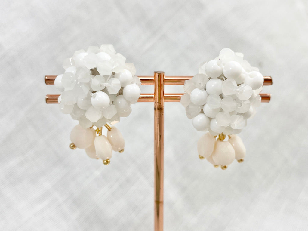 Hand beaded earrings - tsubu -