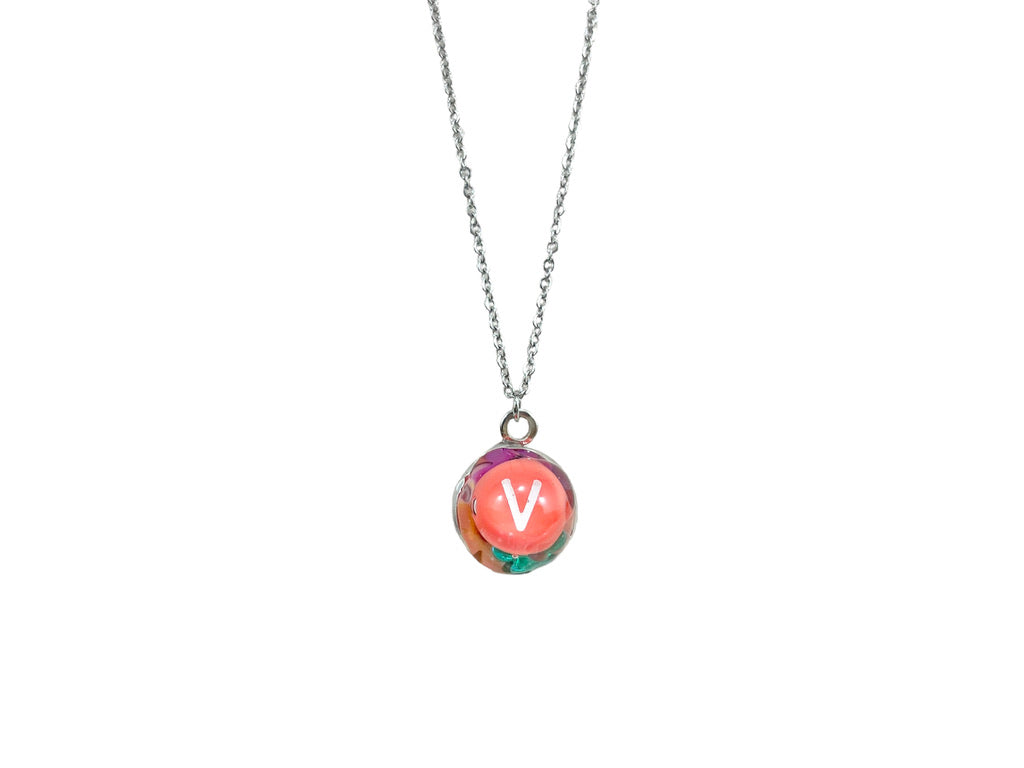 Candy teen necklace - Alphabet- V