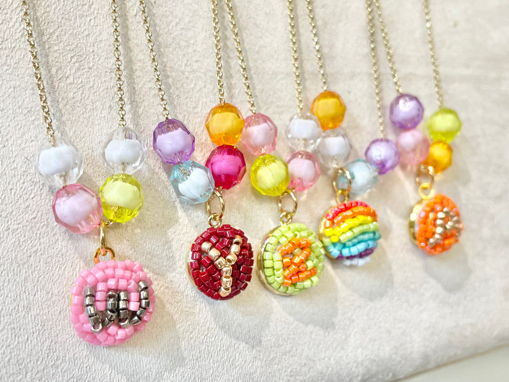 ハンドビーズキッズネックレス -Rainbow-