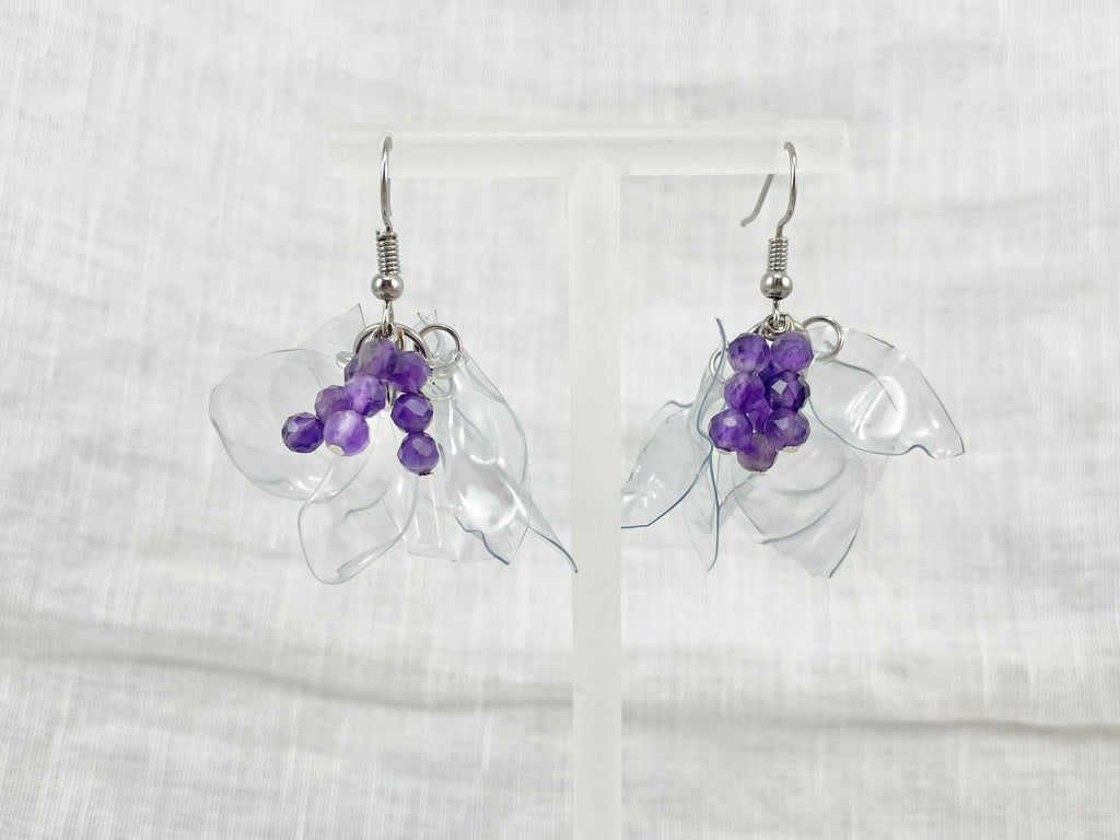 Upcycled earrings - petals - Amethyst -