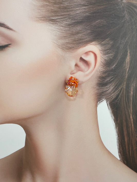 Hand beaded earrings - coral leaf -