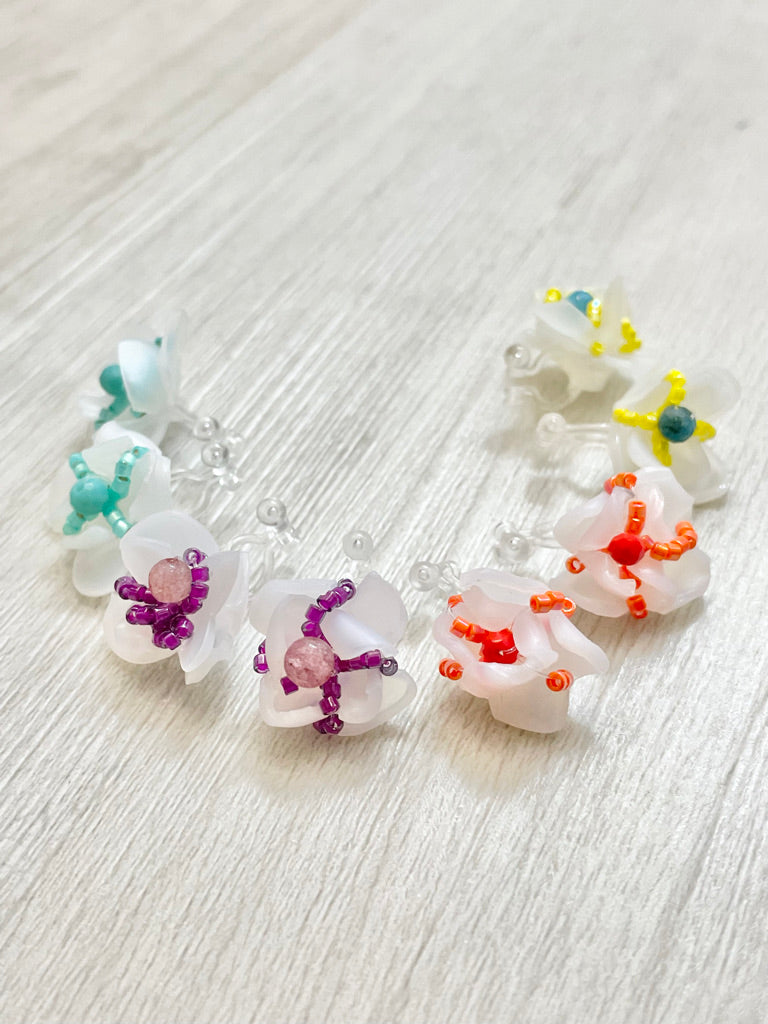 upcycled-plastic-kids-clip-earrings-mini-flower-yakult-sustainable-unique-gift-present-idea-for-children-