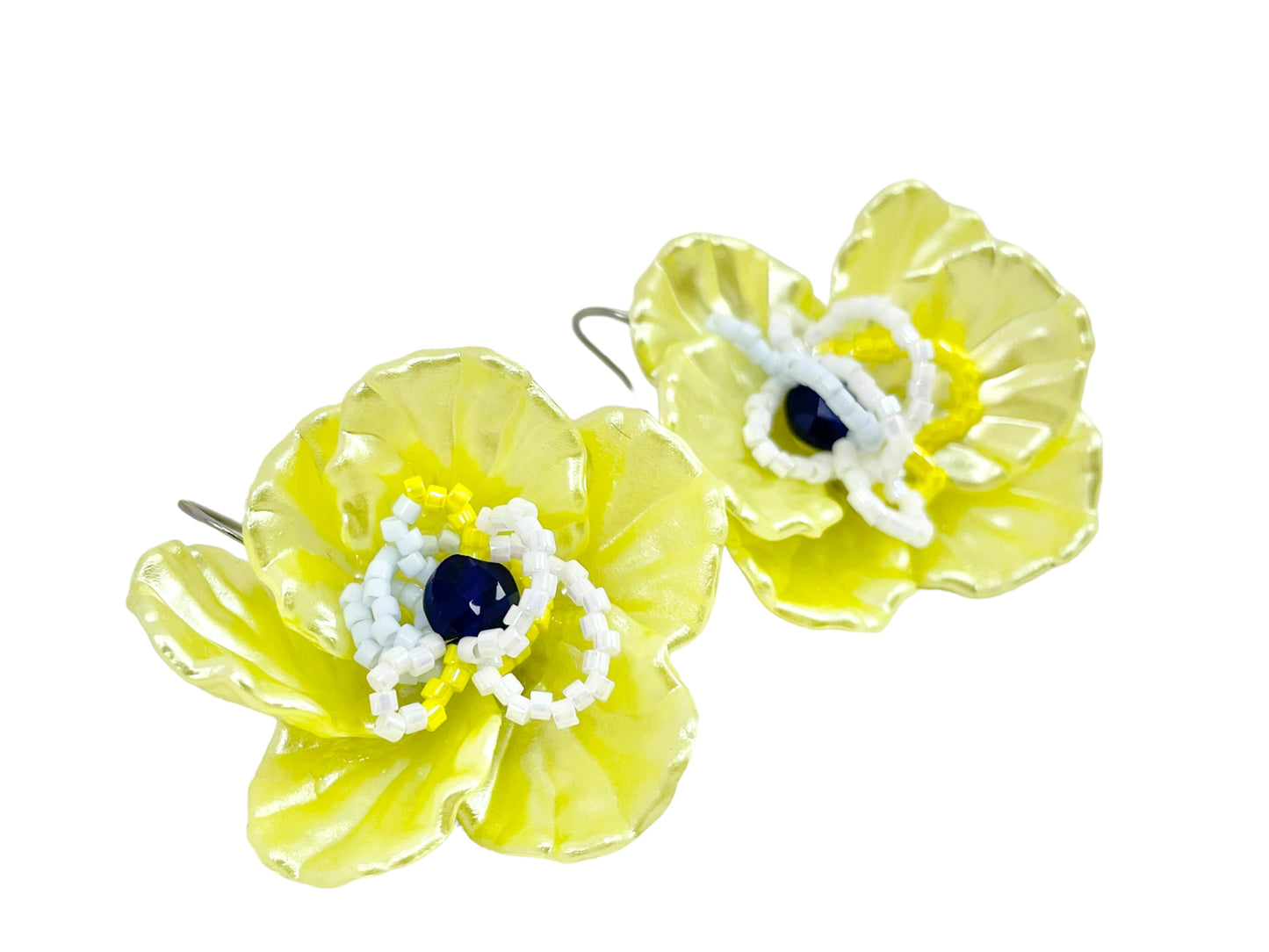 Hand beaded earrings - flower yellow-